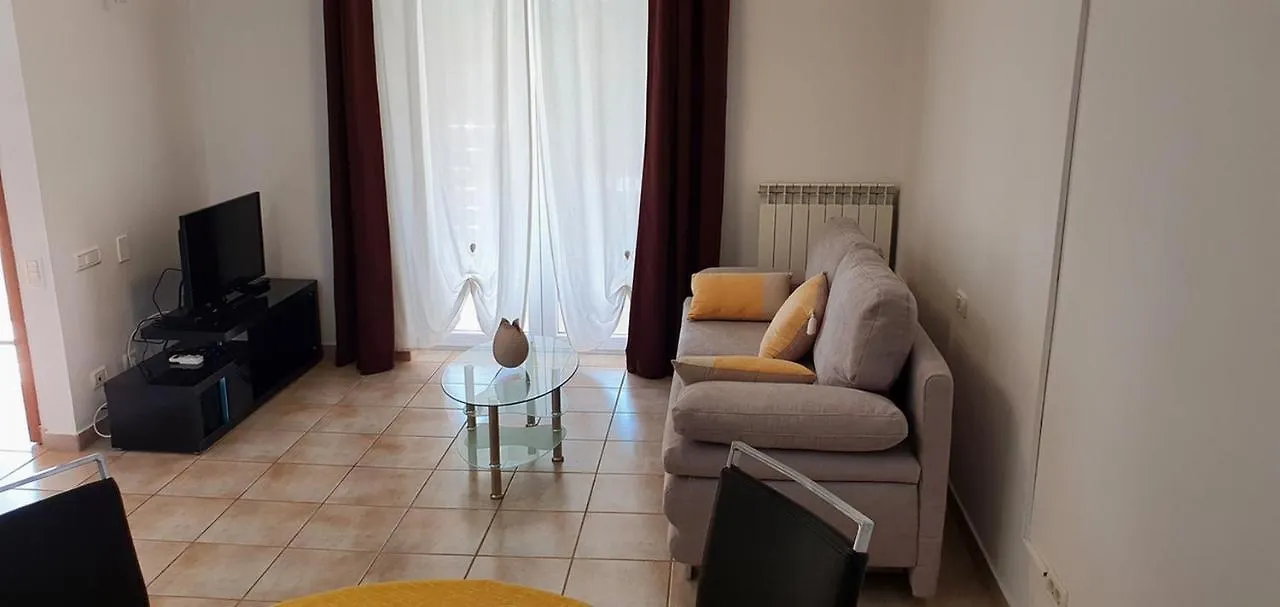 Nevija Apartment Vodnjan  Peroj